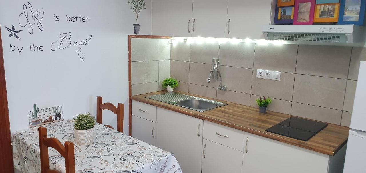 El Burrero Burero Beach Stay - Comfy - Near Airport & Beaches מראה חיצוני תמונה
